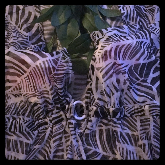 Catalina Other - Catalina Swimsuit Coverup L/G Rich Black & White